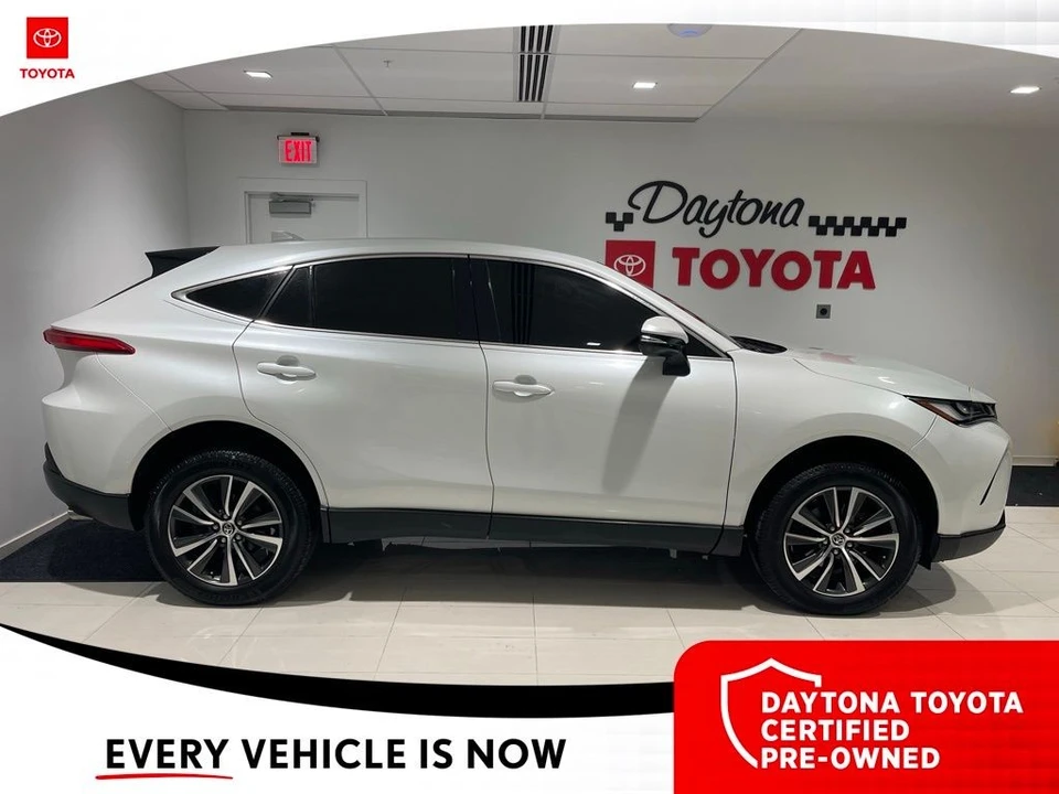 2023 Toyota Venza - Image 4 of 12