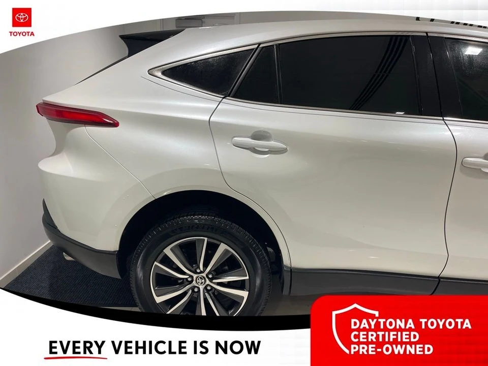 2023 Toyota Venza - Image 5 of 12