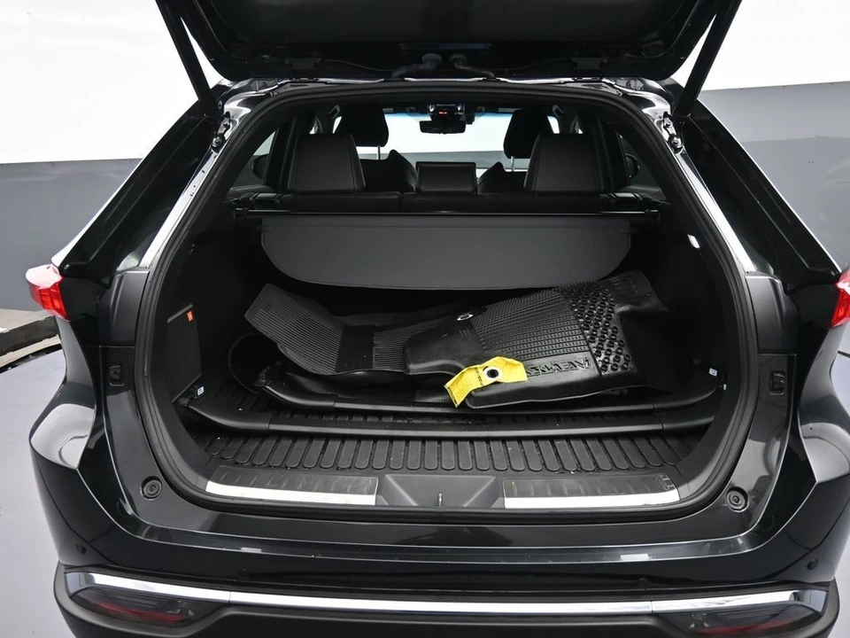 2023 Toyota Venza - Image 21 of 21