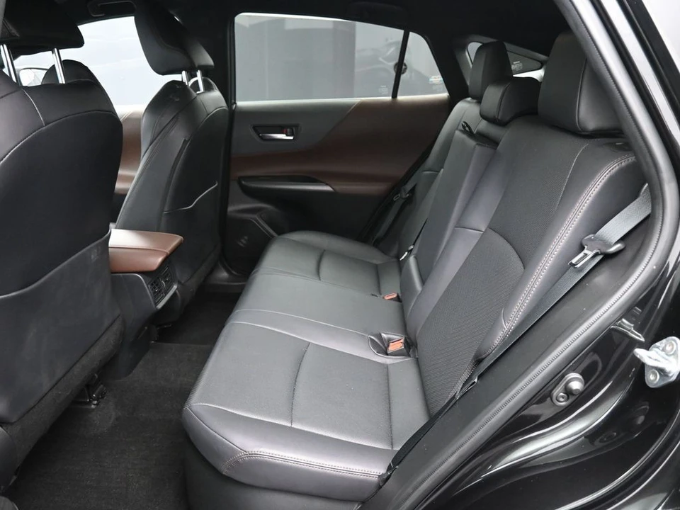 2023 Toyota Venza - Image 20 of 21