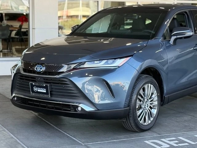 2023 Toyota Venza - Image 3 of 12