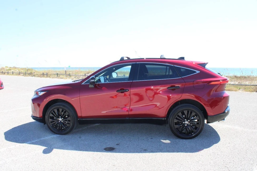 2023 Toyota Venza - Image 4 of 21