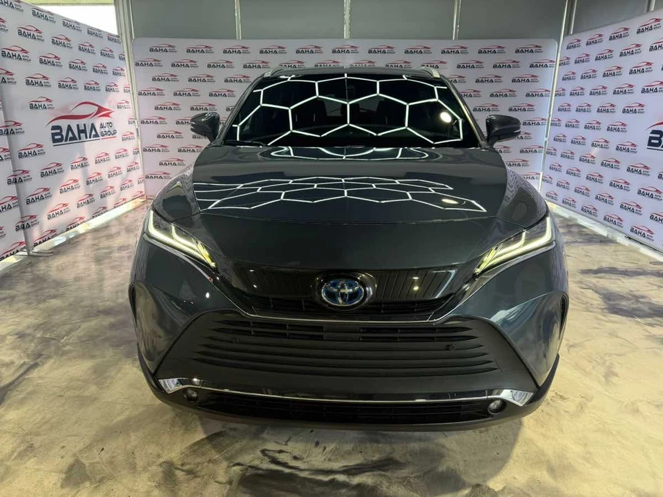 2023 Toyota Venza - Image 2 of 21