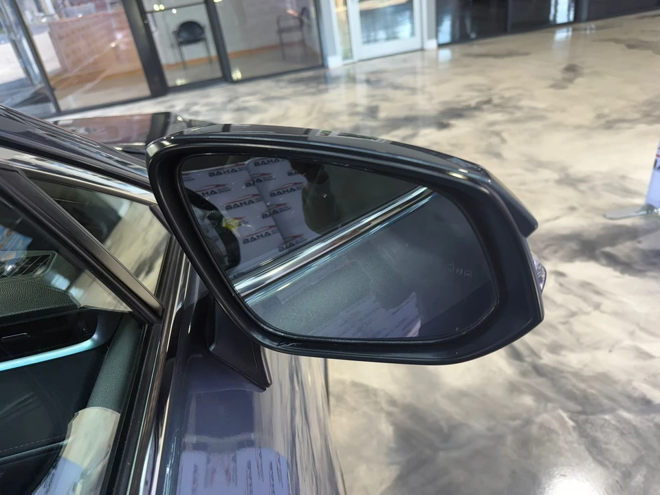 2023 Toyota Venza - Image 7 of 21