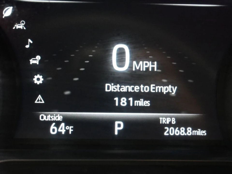 2023 Toyota Venza - Image 16 of 21