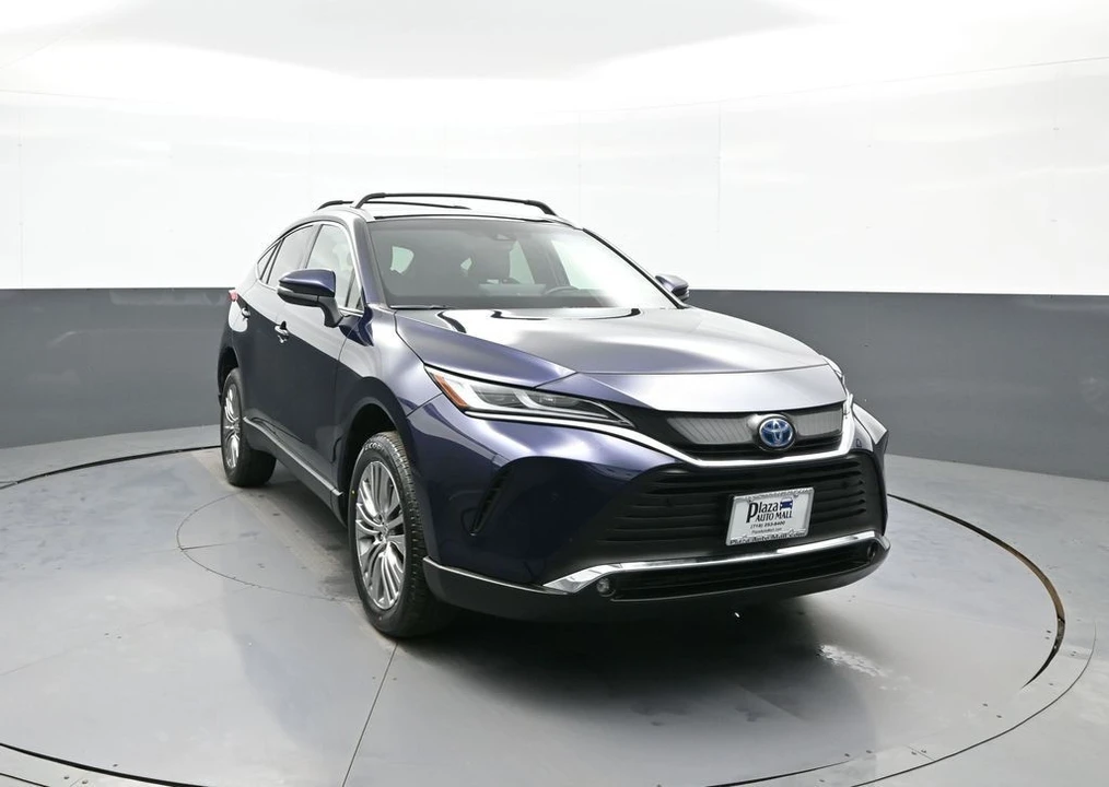 2023 Toyota Venza - Image 3 of 21