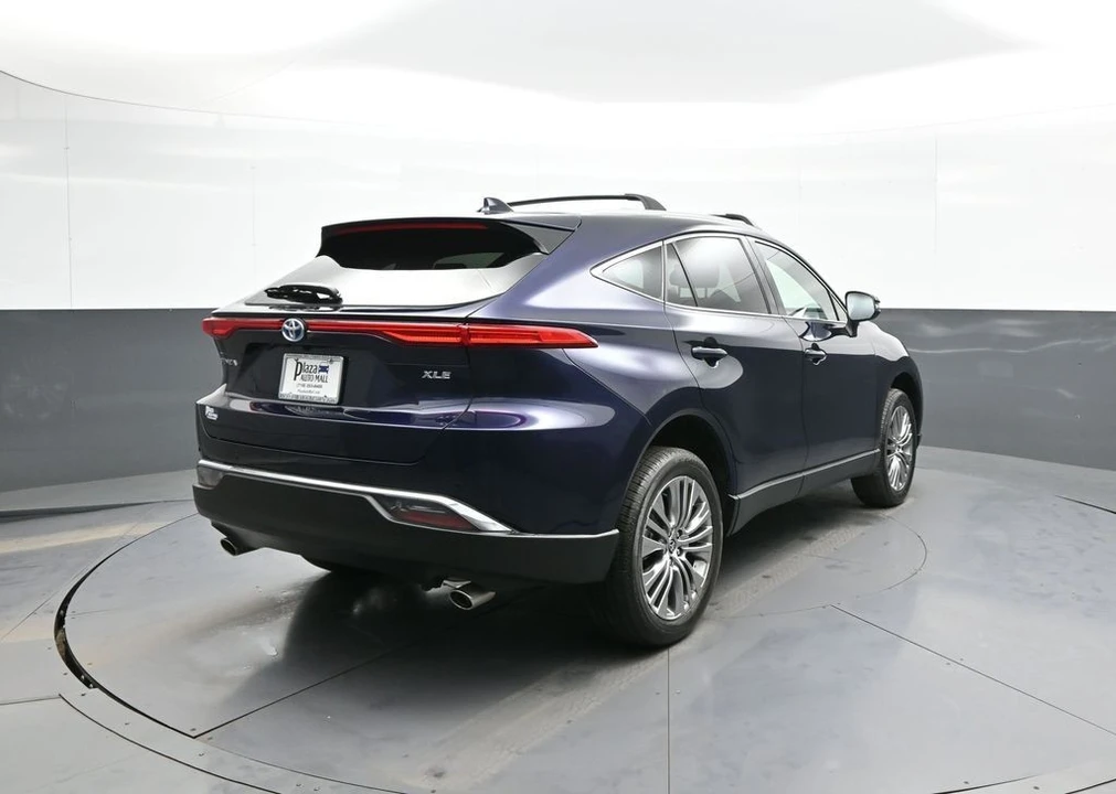 2023 Toyota Venza - Image 6 of 21