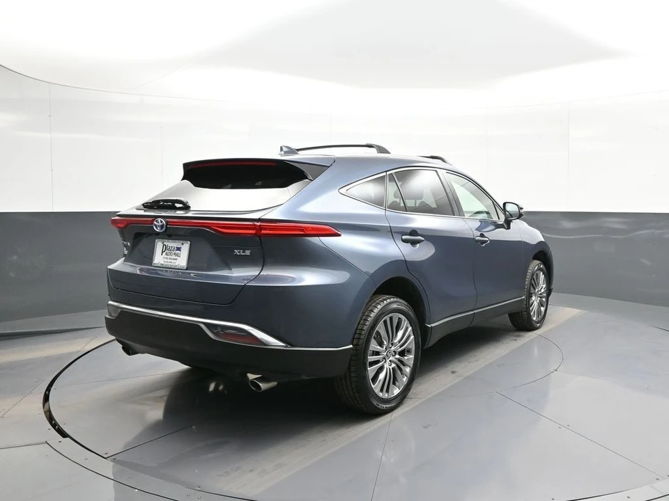2023 Toyota Venza - Image 6 of 21