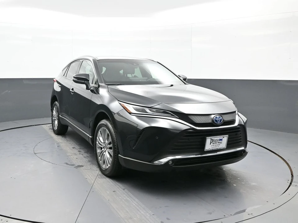 2023 Toyota Venza - Image 3 of 12