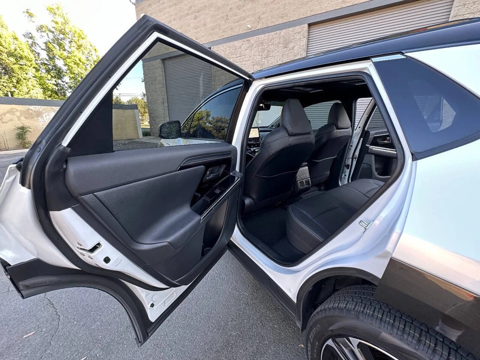 2023 Toyota - Image 25 of 31