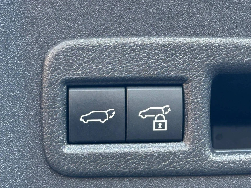 2023 Toyota - Image 2 of 31