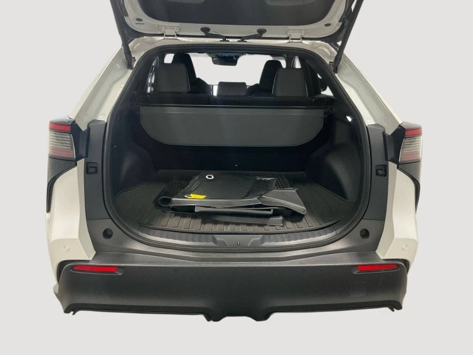 2023 Toyota - Image 23 of 23