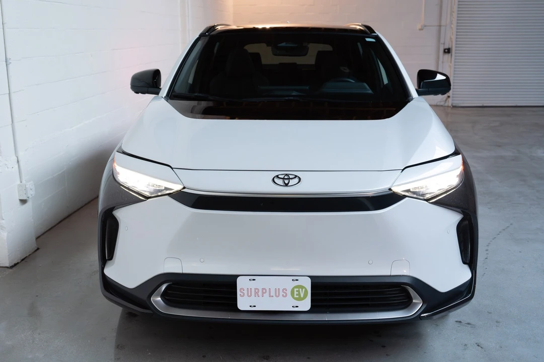 2023 Toyota - Image 8 of 30