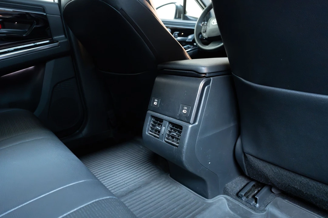 2023 Toyota - Image 28 of 30