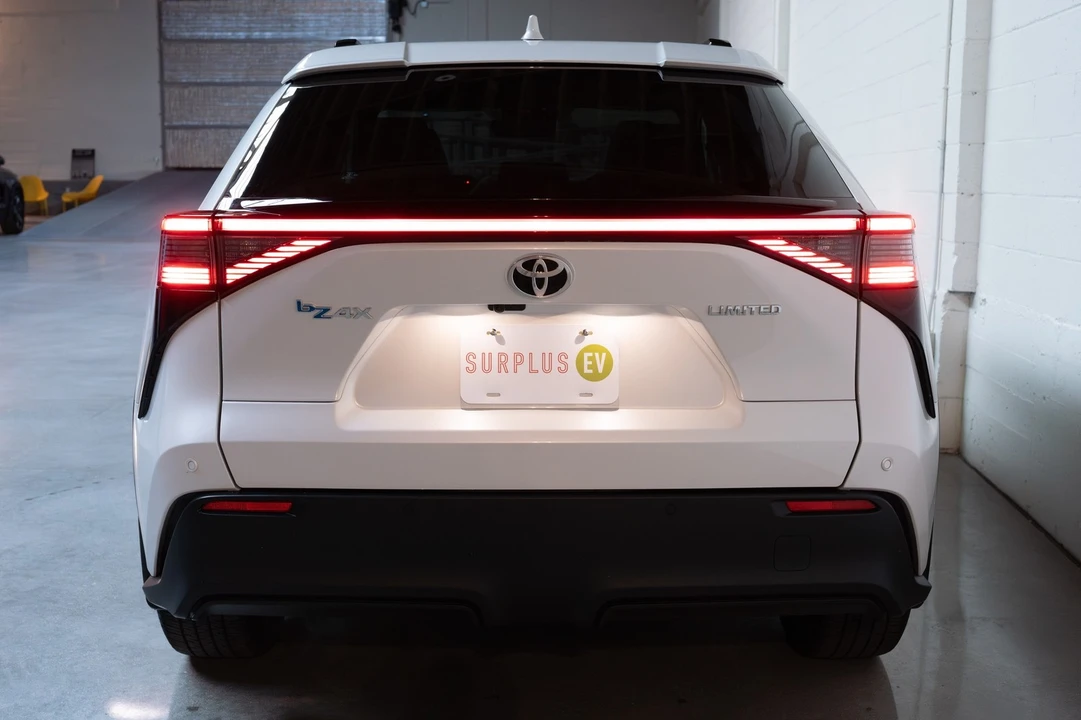 2023 Toyota - Image 15 of 30