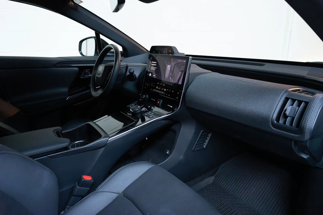 2023 Toyota - Image 22 of 30