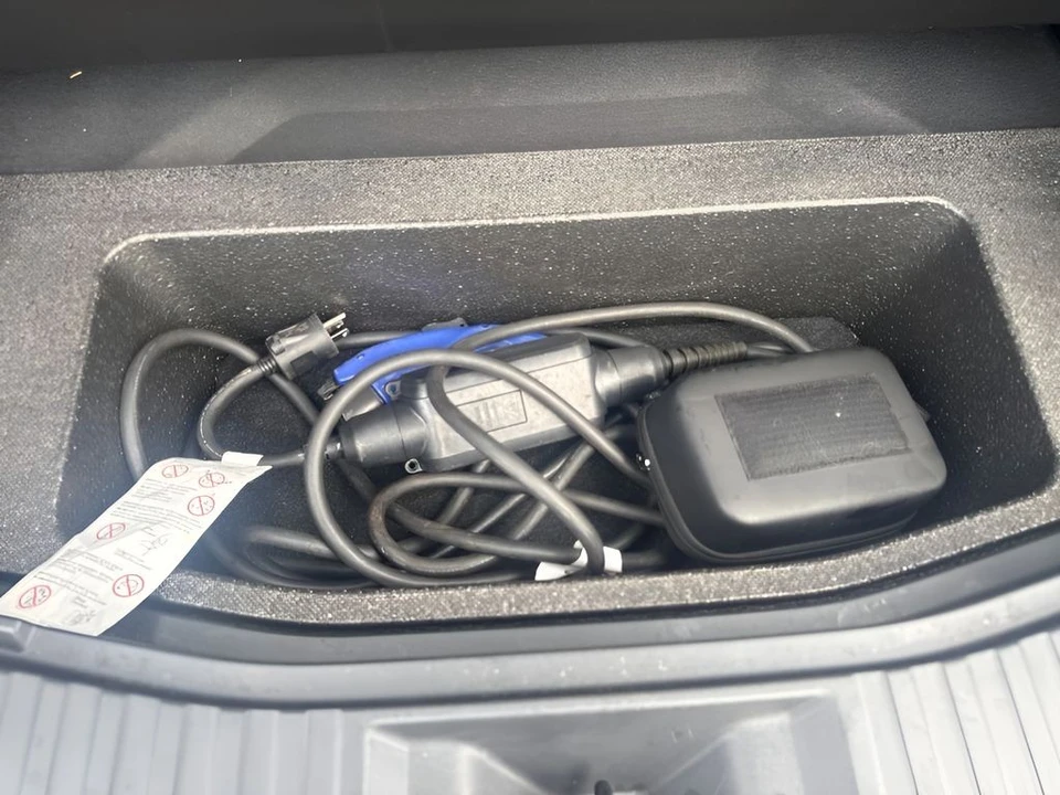 2023 Toyota - Image 27 of 31