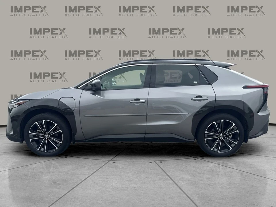 2023 Toyota - Image 2 of 31