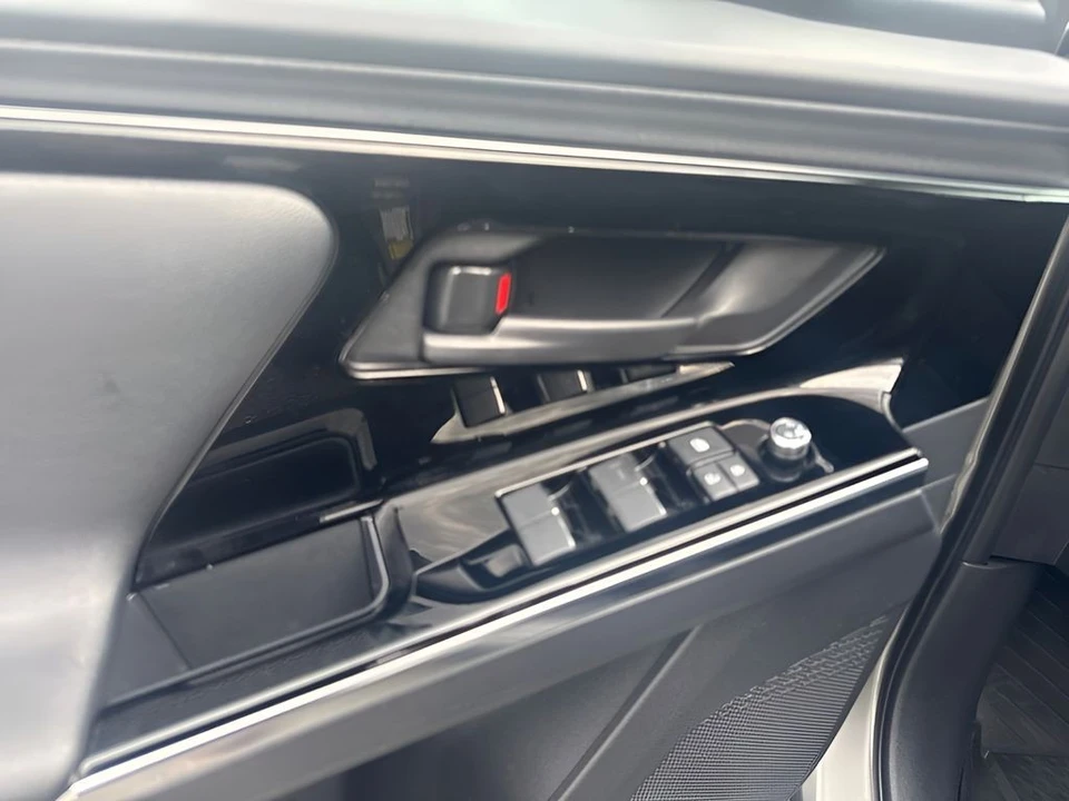 2023 Toyota - Image 25 of 31