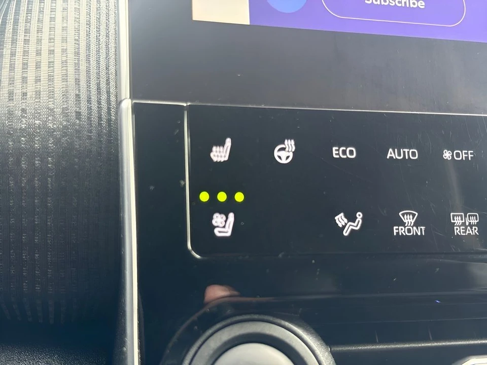 2023 Toyota - Image 19 of 31