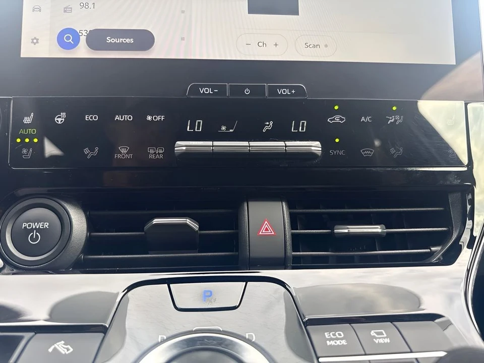 2023 Toyota - Image 17 of 31