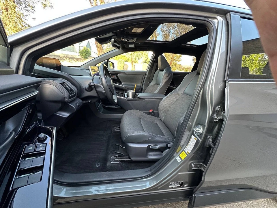 2023 Toyota - Image 6 of 31