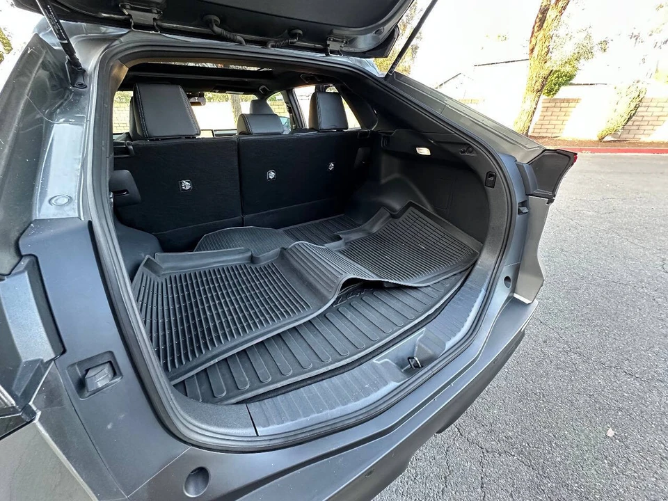 2023 Toyota - Image 25 of 31