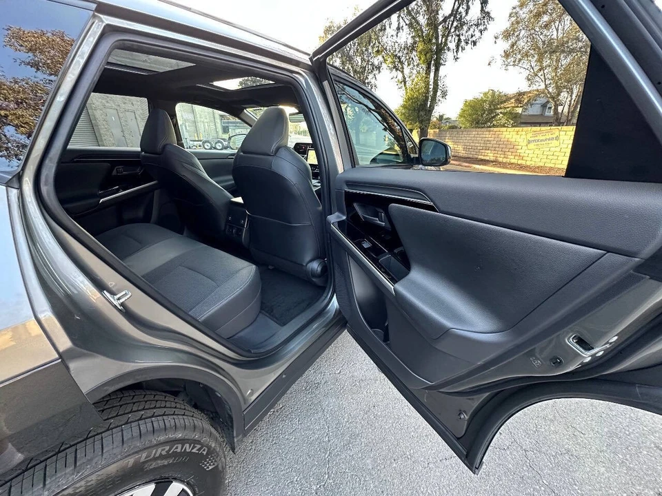 2023 Toyota - Image 20 of 31