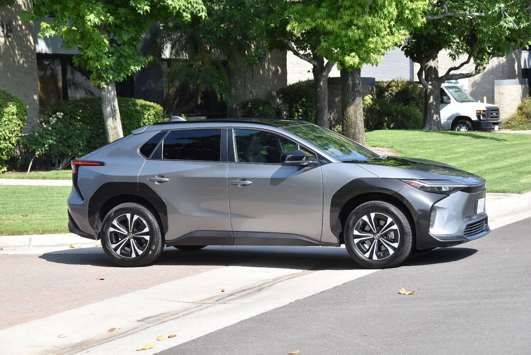 2023 Toyota - Image 13 of 31