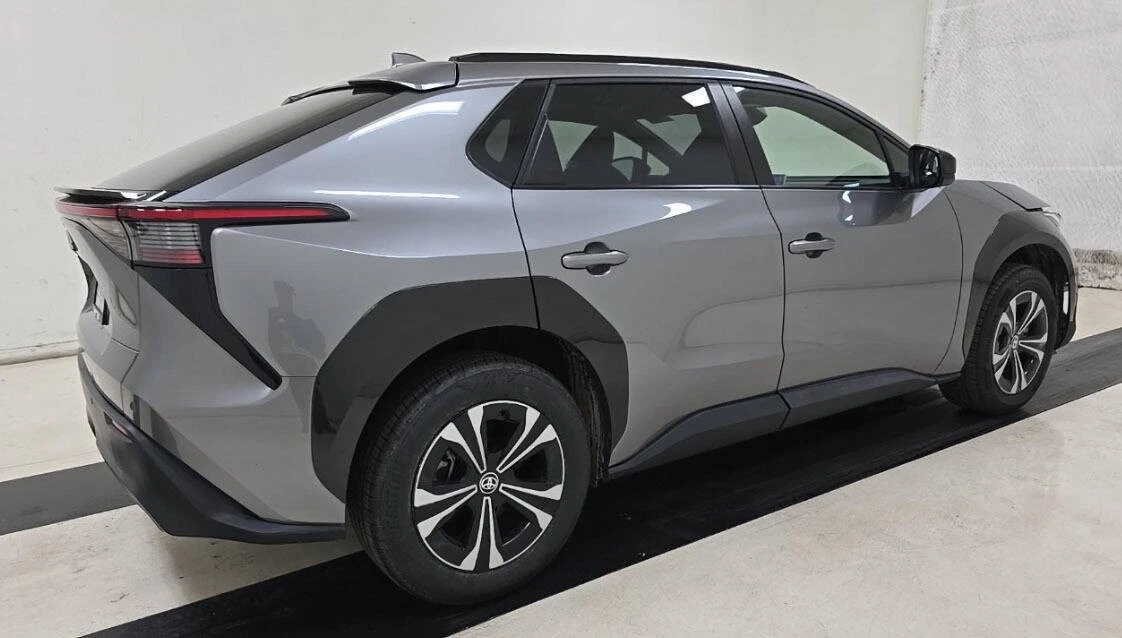 2023 Toyota - Image 5 of 16