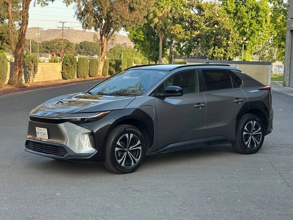 2023 Toyota - Image 15 of 31