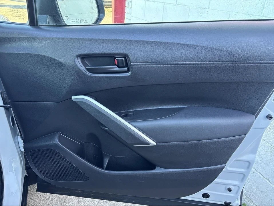 2023 Toyota Corolla Cross - Image 16 of 20