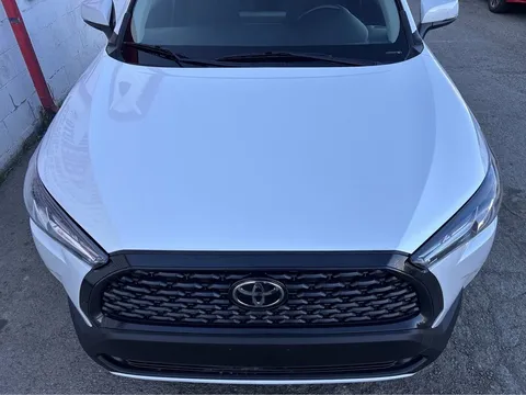 2023 Toyota Corolla Cross - Image 2 of 20