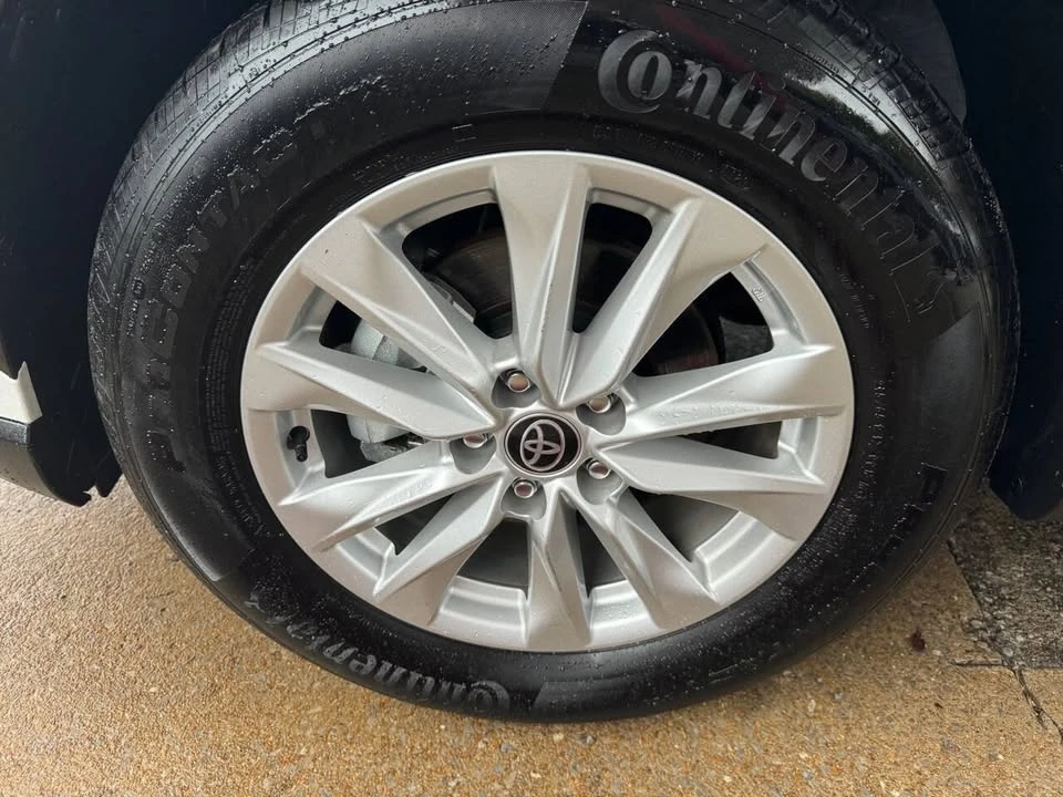 2023 Toyota Corolla Cross - Image 7 of 20