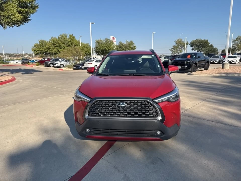 2023 Toyota Corolla Cross - Image 2 of 19