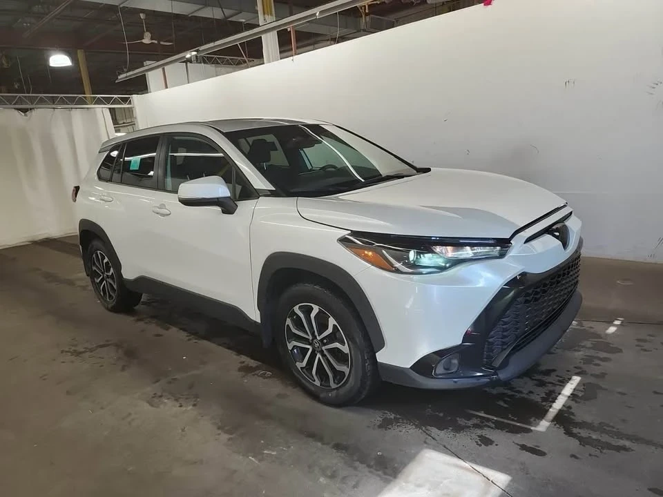 2023 Toyota Corolla Cross - Image 3 of 12