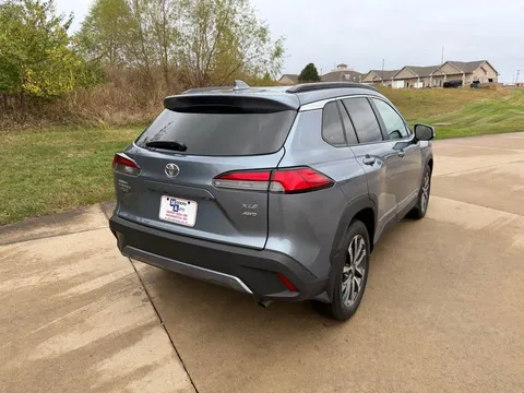 2023 Toyota Corolla Cross - Image 4 of 8