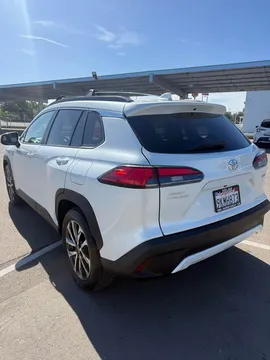 2023 Toyota Corolla Cross - Image 4 of 8