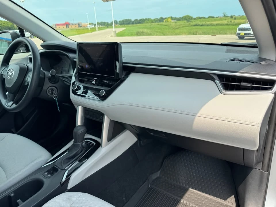2023 Toyota Corolla Cross - Image 14 of 20