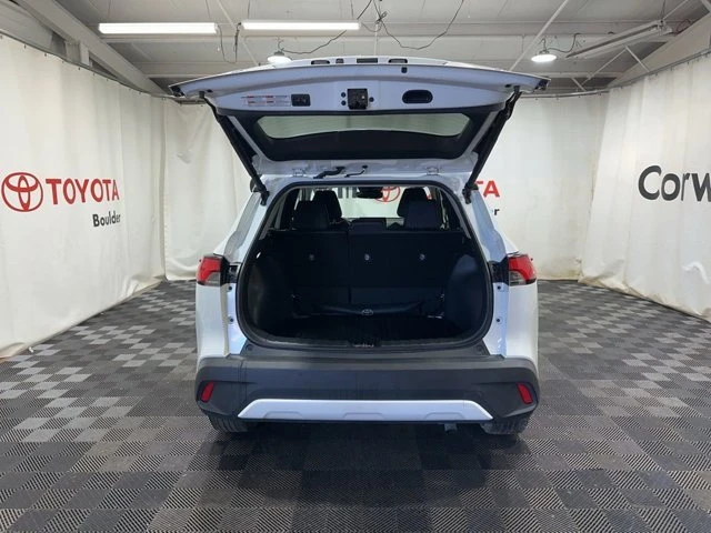 2023 Toyota Corolla Cross - Image 17 of 20