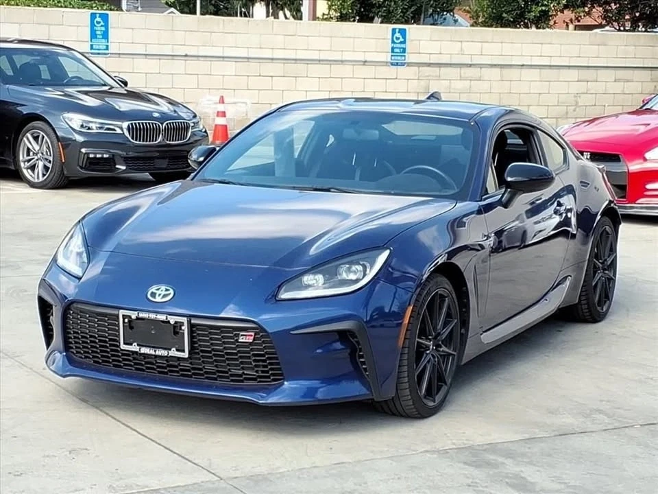 2023 Toyota GR86 2nd Gen - Image 2 of 16