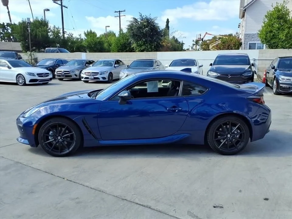 2023 Toyota GR86 2nd Gen - Image 3 of 16