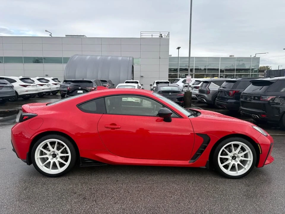 2023 Toyota GR86 2nd Gen - Image 5 of 16