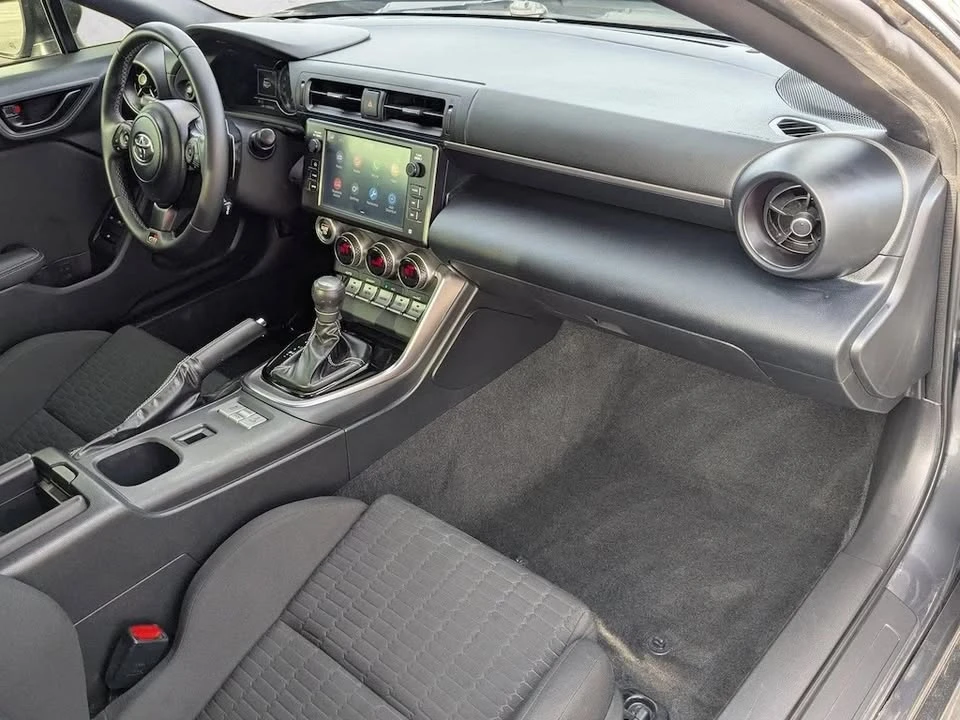 2023 Toyota GR86 2nd Gen - Image 7 of 7