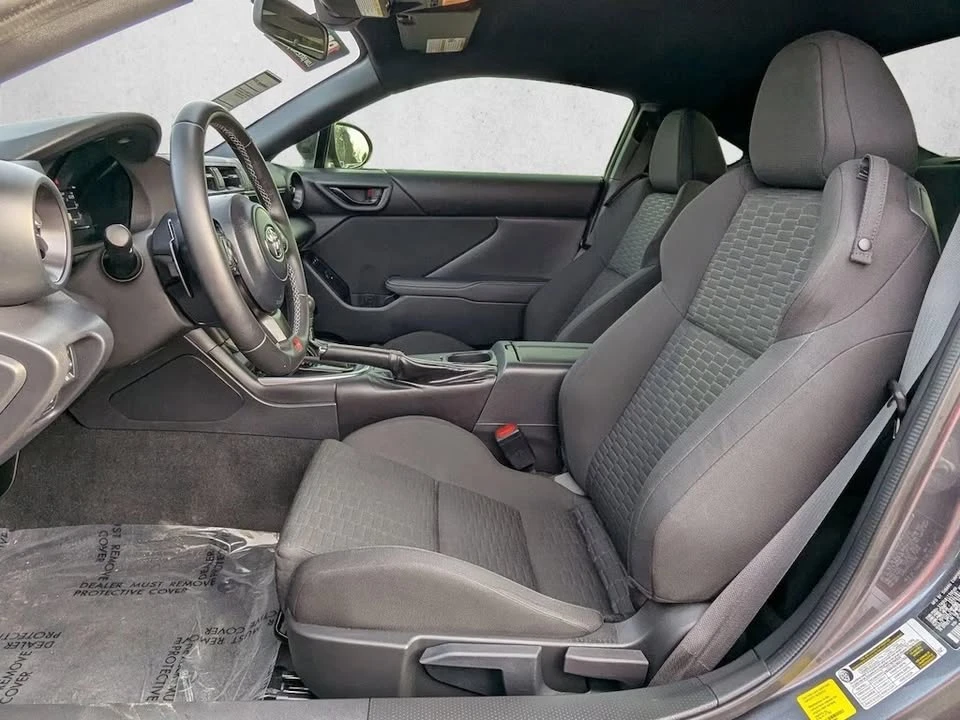 2023 Toyota GR86 2nd Gen - Image 6 of 7
