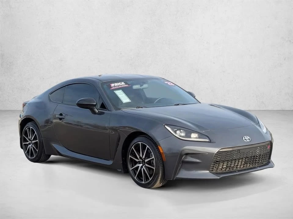 2023 Toyota GR86 2nd Gen - Image 2 of 7