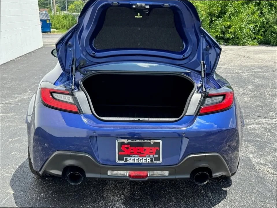 2023 Toyota GR86 2nd Gen - Image 8 of 20