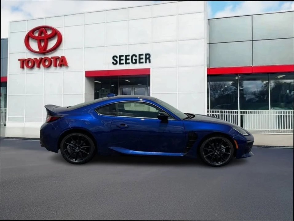 2023 Toyota GR86 2nd Gen - Image 2 of 20