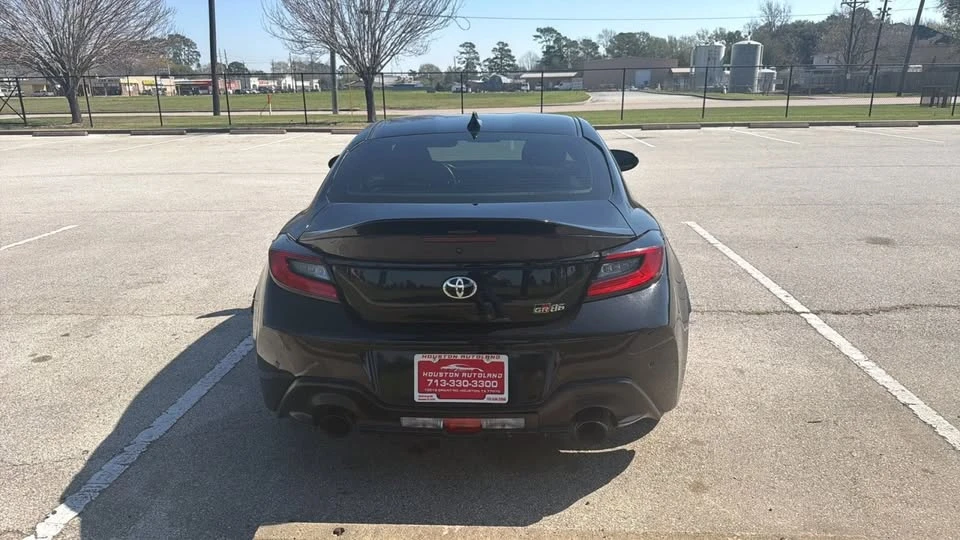 2023 Toyota GR86 2nd Gen - Image 6 of 20