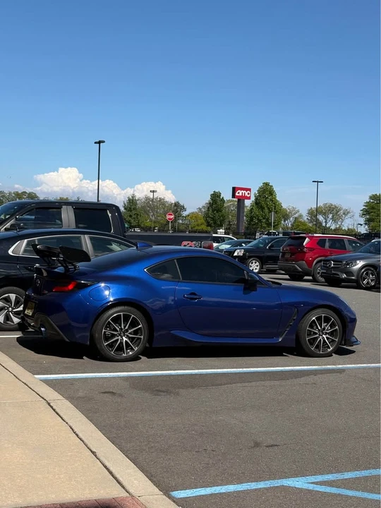 2023 Toyota GR86 2nd Gen - Image 4 of 5